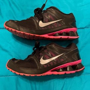 Woman’s Nike Reax run 6